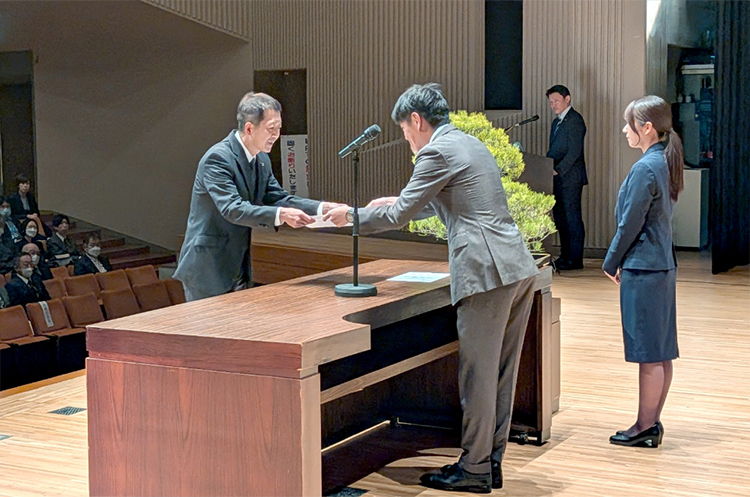 表彰式の様子